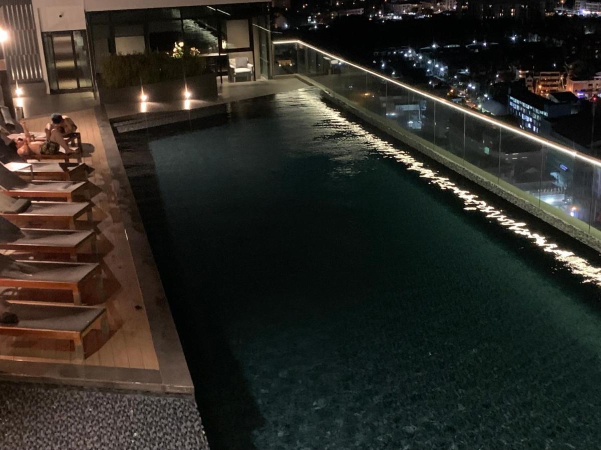 Base Condos Pattaya Exterior photo