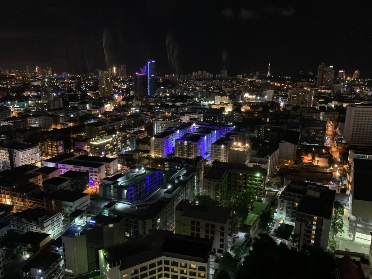 Base Condos Pattaya Exterior photo